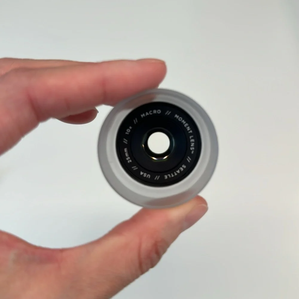 Moment M Series Lens Set for Iphone 18mm Wide Angle And Macro Lens With Case